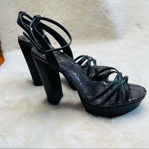 *** SOLD *** Platform Heel